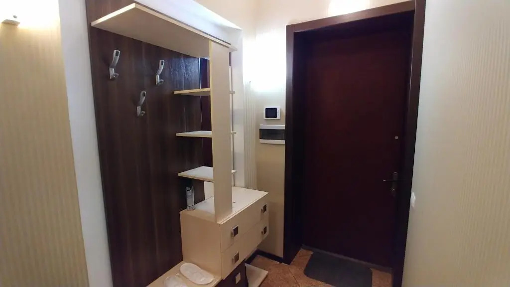 One-room. 5a Baseina str. Near Kreshchatik. Centre