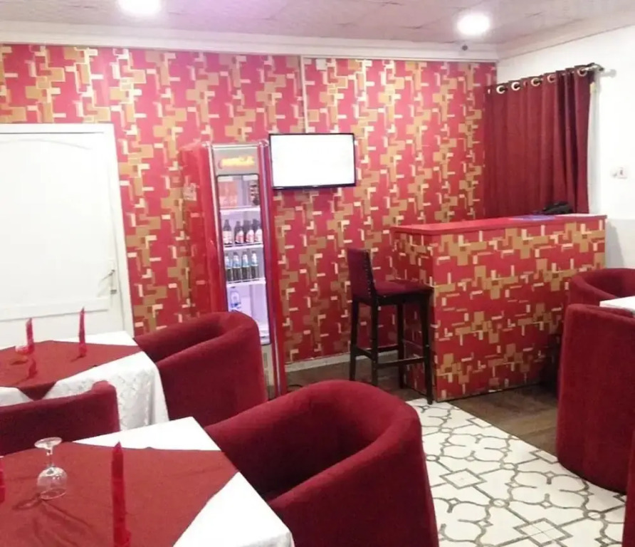 Chrisolik Hotel