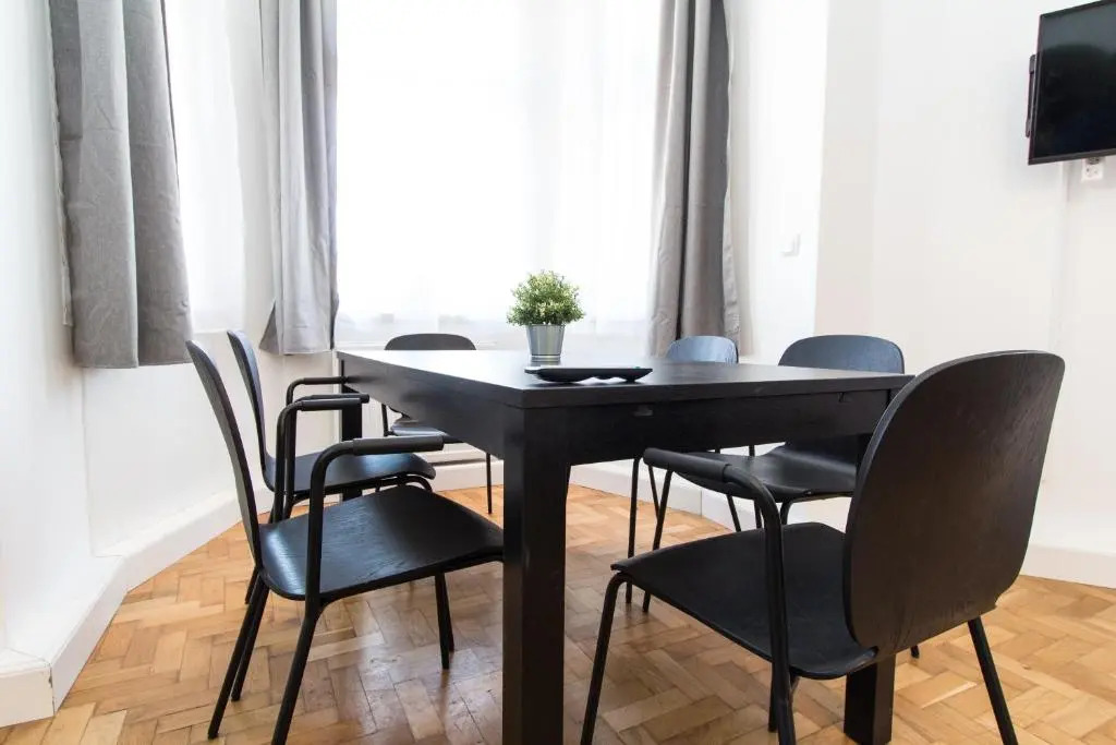 Design Apartments I contactless check-in