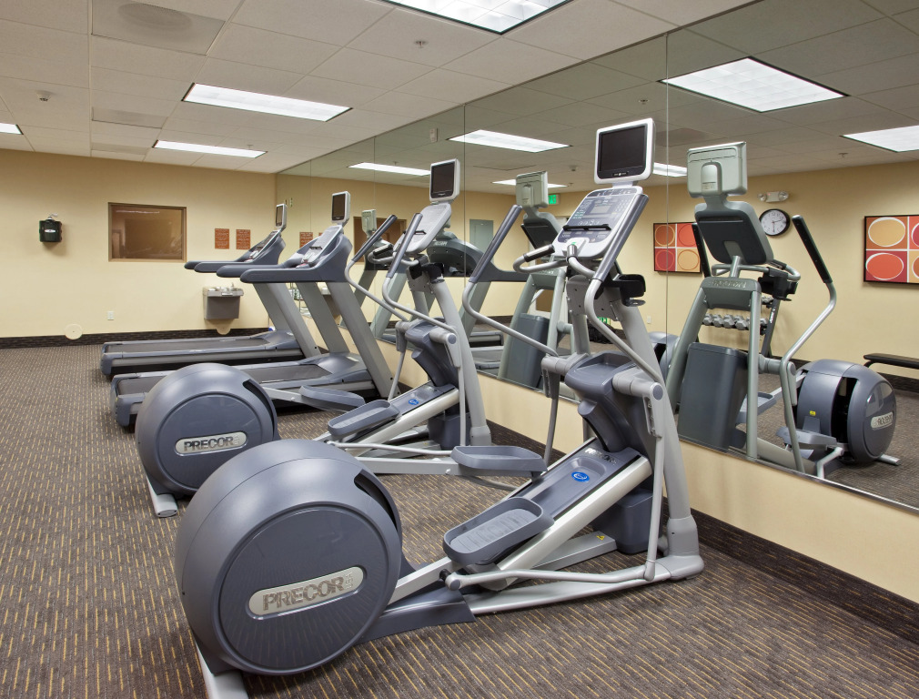 Holiday Inn & Suites Oakland - Airport by IHG