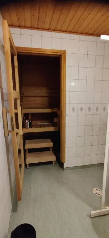 City center apartment with sauna, Rovakatu 13