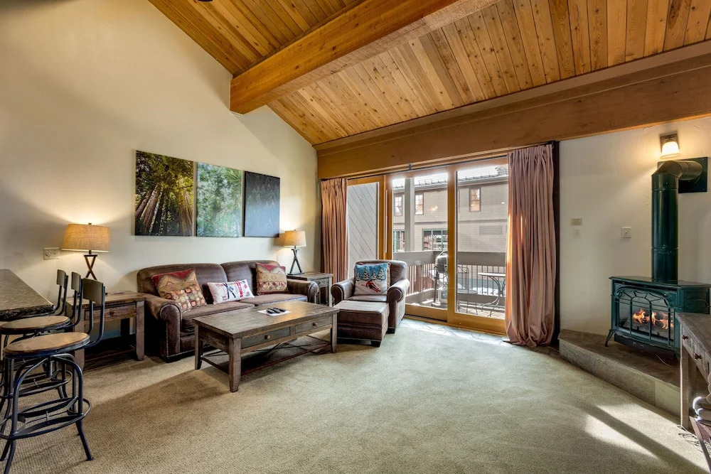 Lofted Retreat in The Village! condo