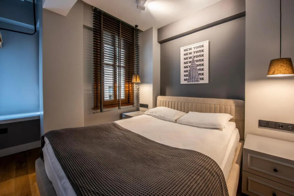 Bguest Pera Suites