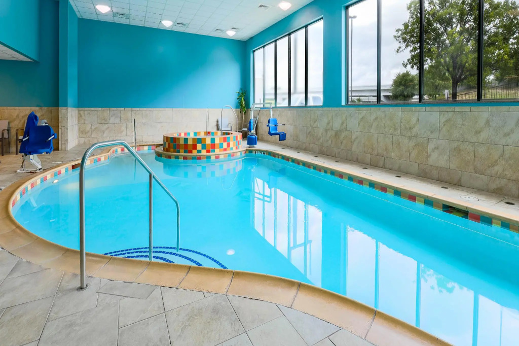 Holiday Inn Express & Suites Fort Worth Downtown by IHG
