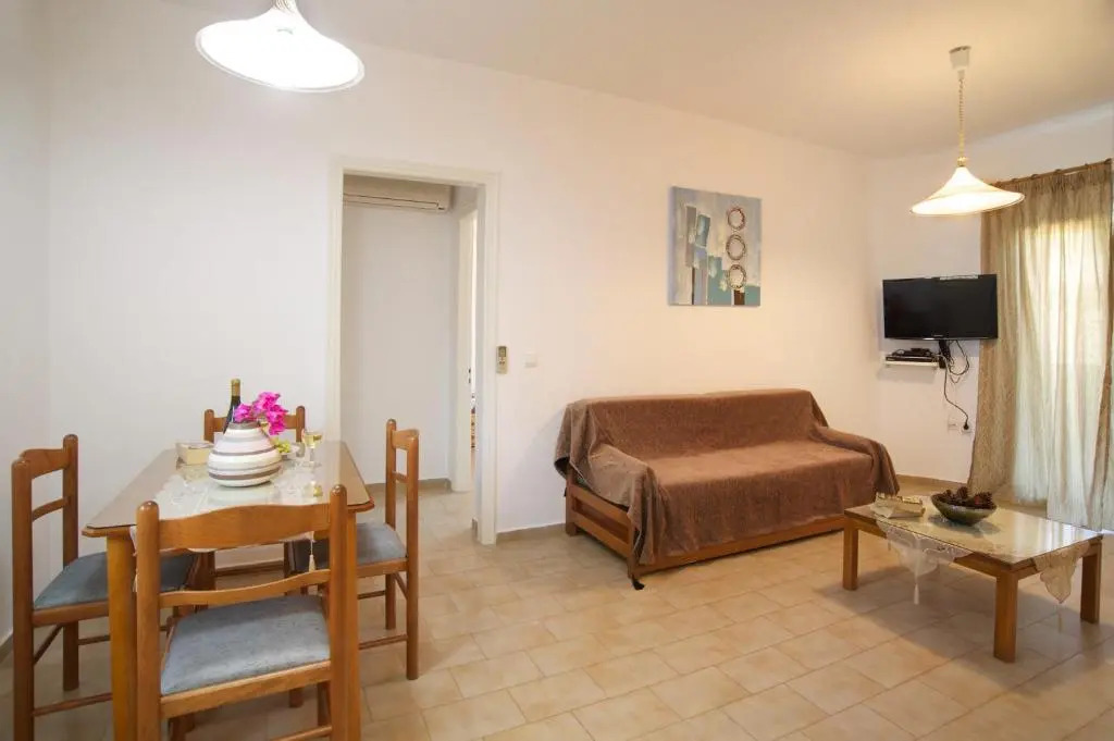 Regina Apartments