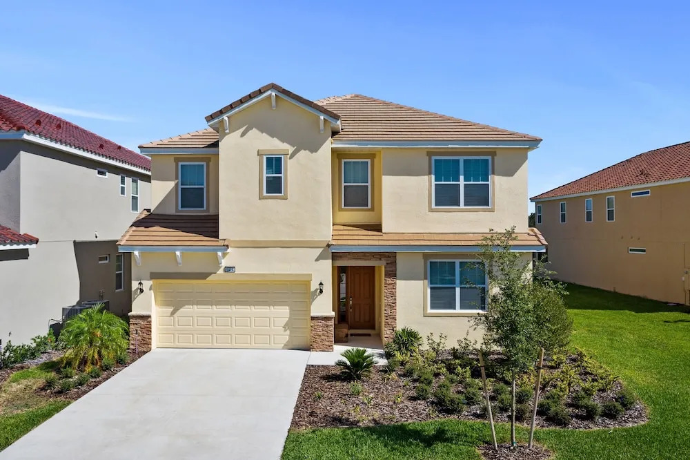 Sr_924r Splendid Solterra 12 Bedroom Home