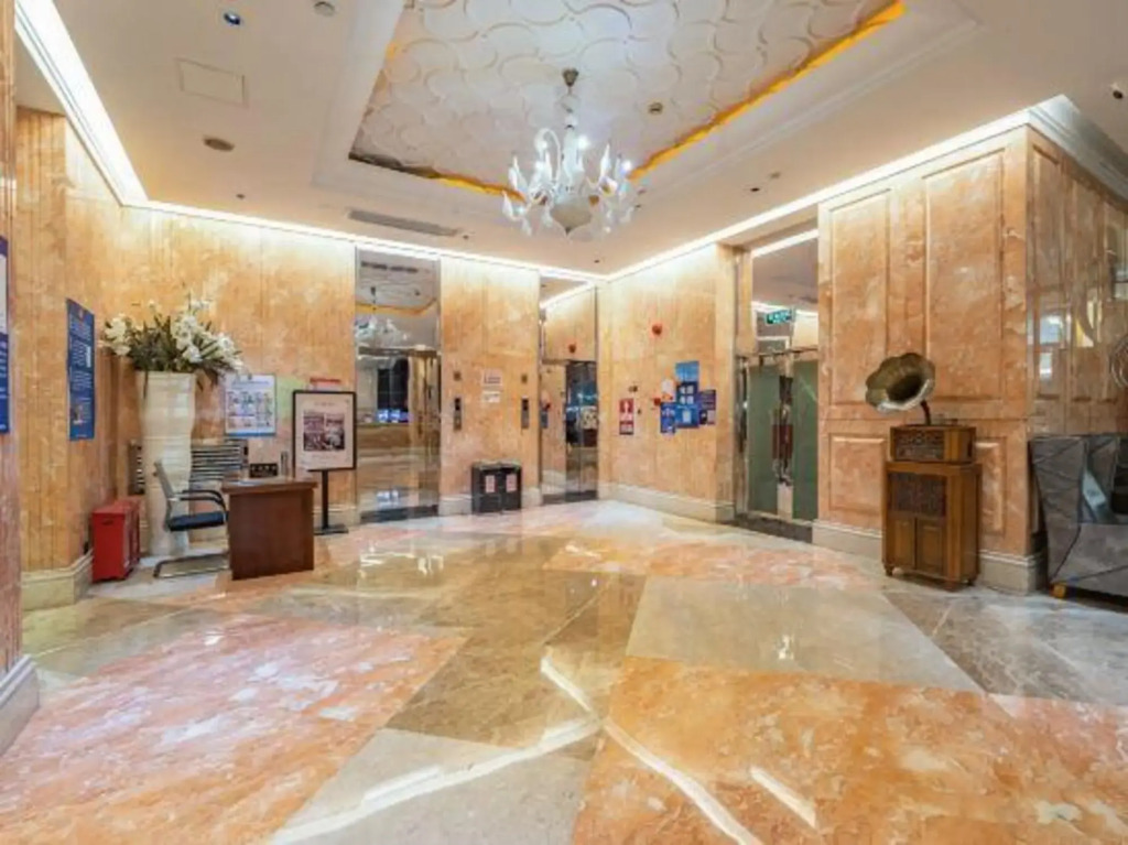 Kingdom Hotel