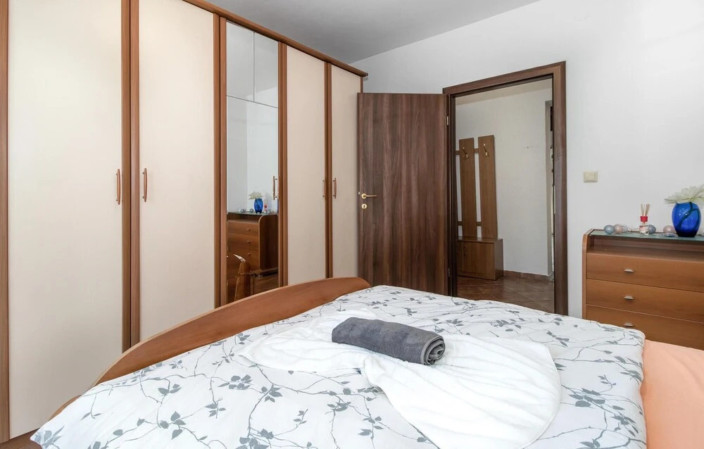 3 Bedroom Cozy Home In Hreljin