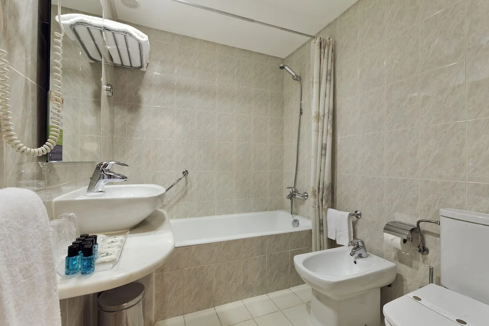 Hotel Lux Mundi