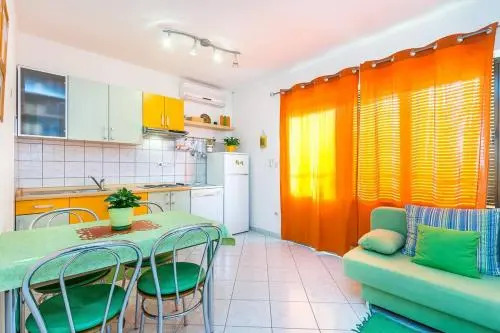 Apartments Mirna