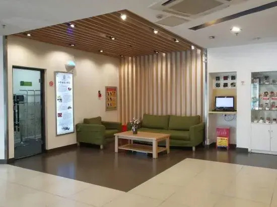 Motel  Hotel (Shenyang Wuai Market Xiaonan gas station store)
