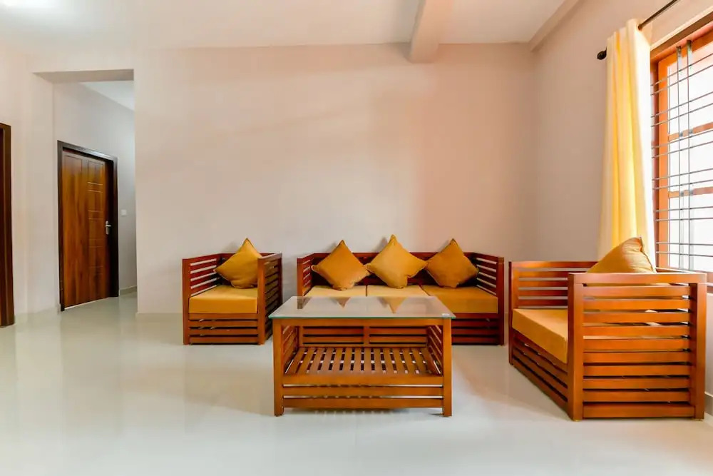 OYO 23037 Home Graceful 2BHK Kalpetta