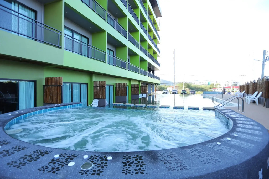 Bullkool Hua Hin Pool Villa