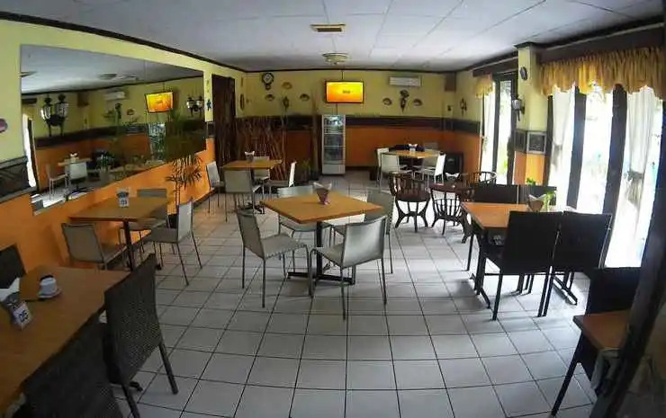 Hotel Feri Merak