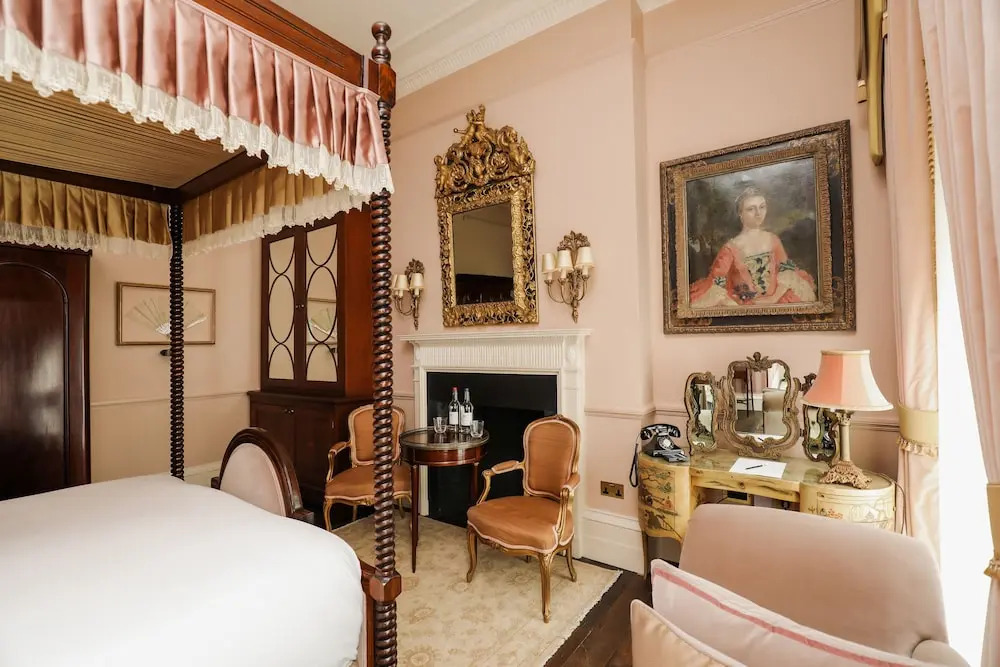 Hadleigh Hotel