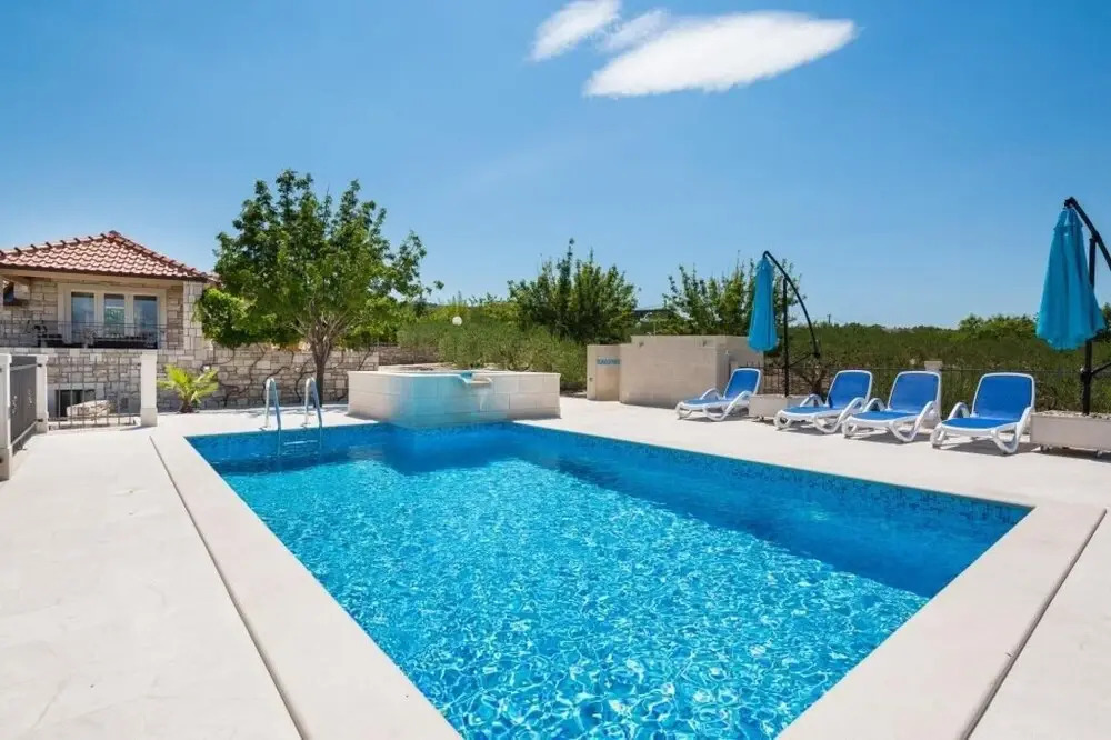 Villa Agape - Three Bedroom Villa With Swimming Pool ID Direct Booker 3613