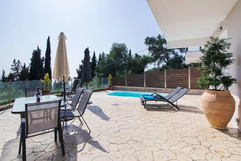 Maison du Soleil by CorfuEscapes