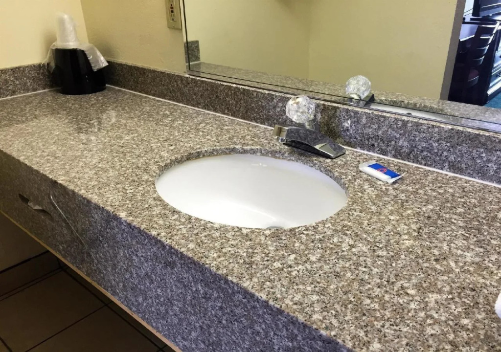 Motel 6 Calera