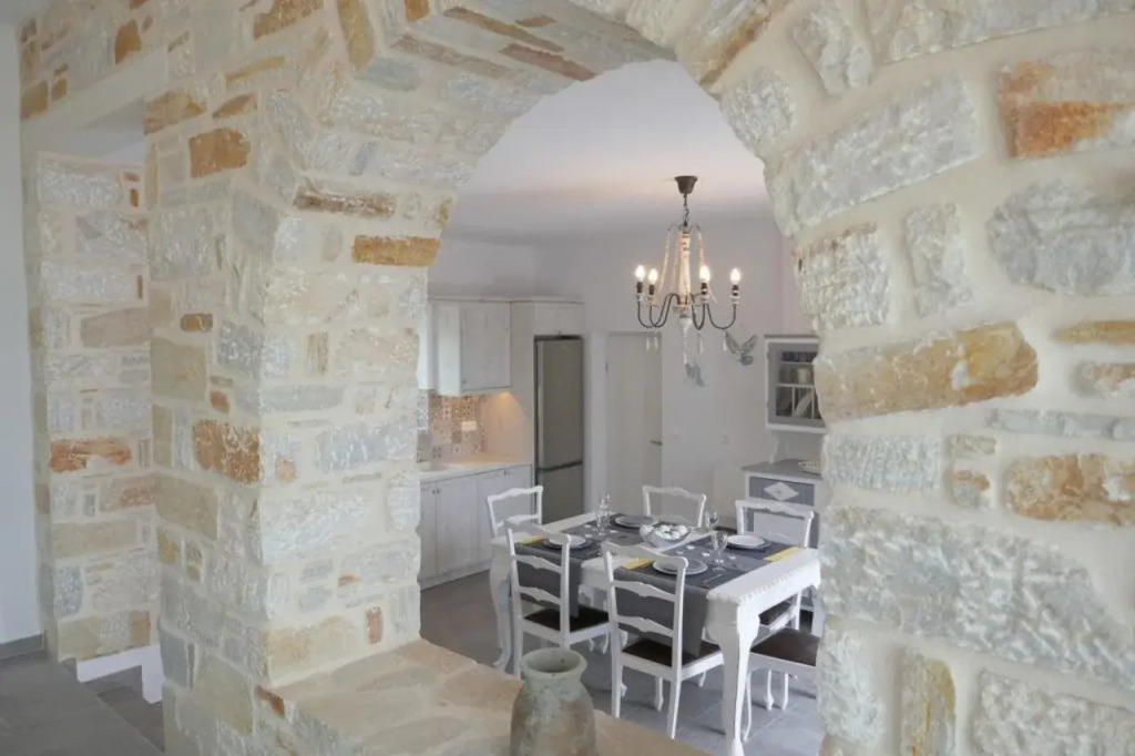 Afroditi Studios & Villas