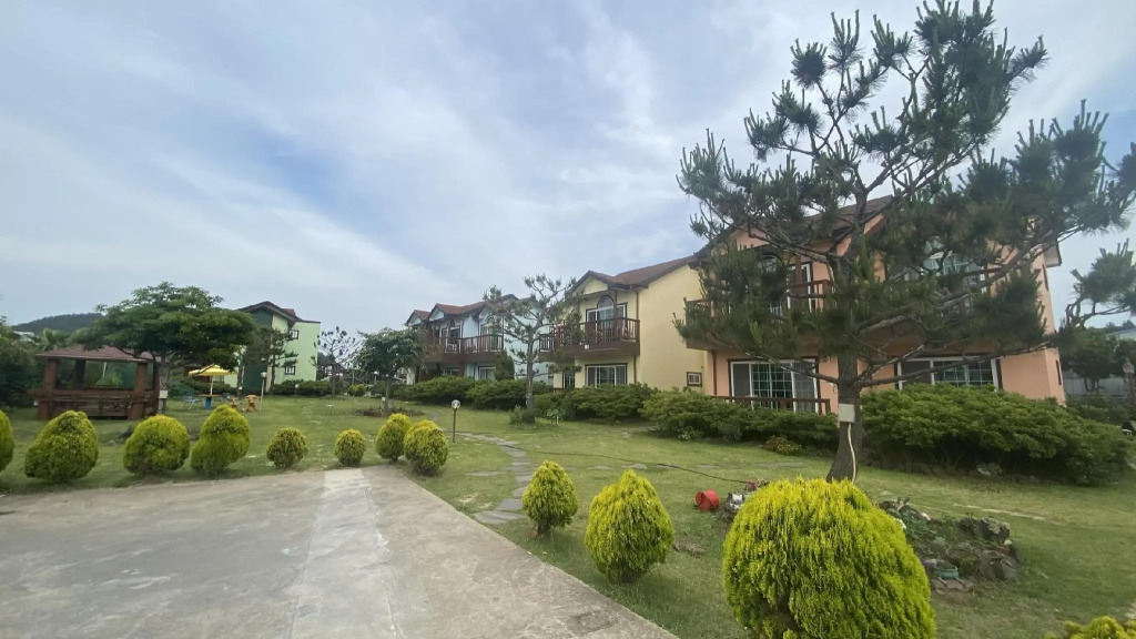 Jeju Sigan Yeohaeng Huyang Pension