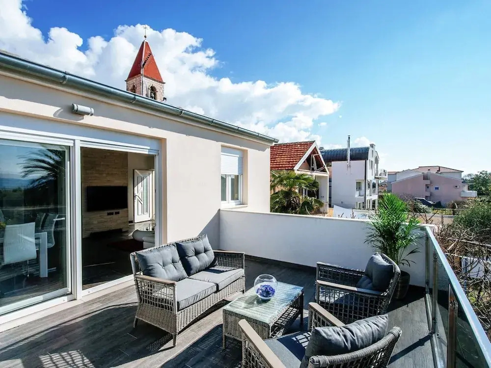 Luxurious Apartment in Zadar With Garden