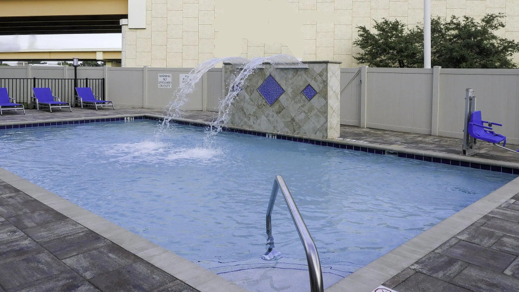 Holiday Inn Express & Suites - Tampa East - Ybor City by IHG