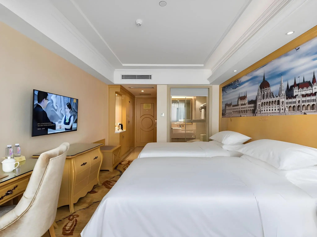 Vienna Hotel (Guangzhou railway station & Xiaobei subway station)
