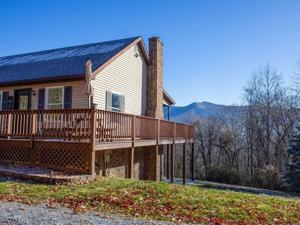 Shenandoah Views 15 Mins To Park & Luray Caverns 3 Bedroom Home by RedAwning