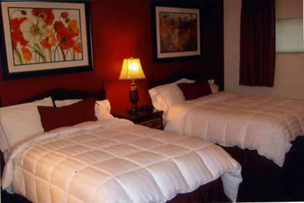 Whitman Motor Lodge