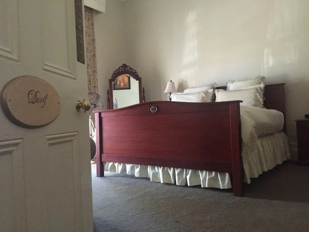 Carlyle House B&B