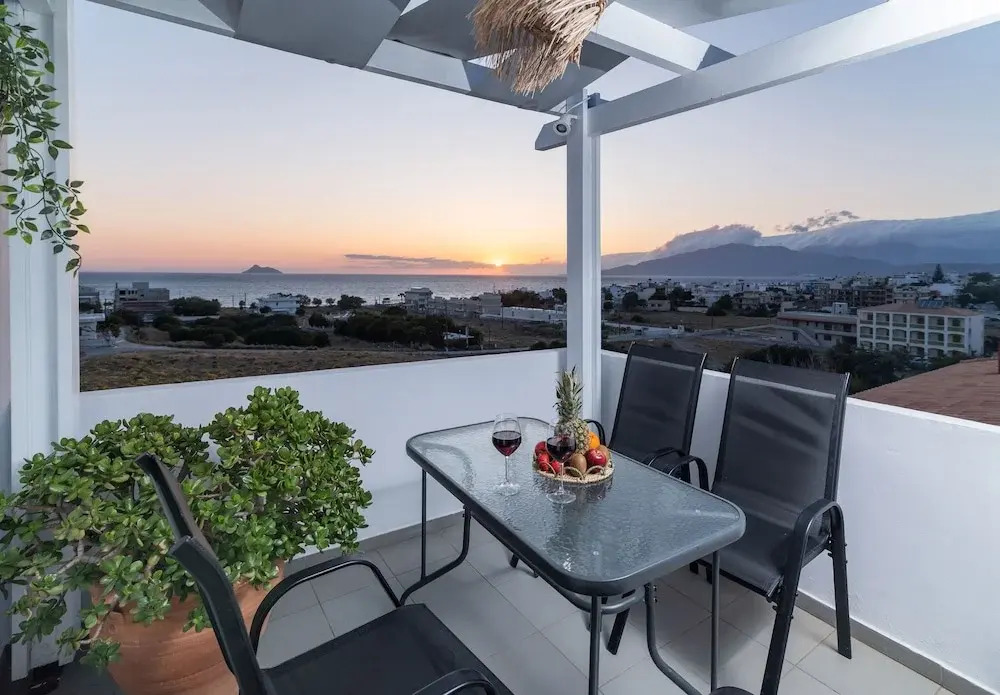 Kalamaki-Sunset - Scenic Sunset & Sea Views - Steps from Shore
