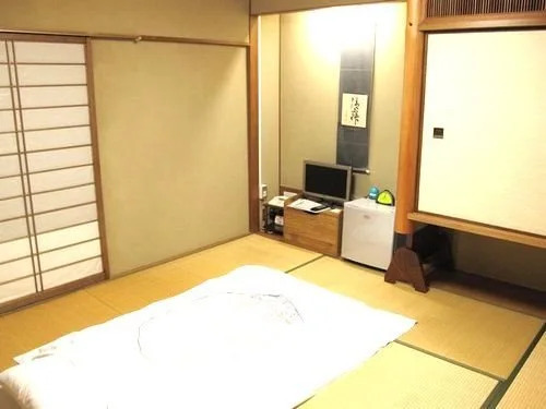 Central Hotel Kamojima