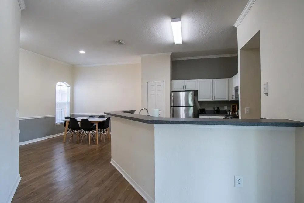 Superb Location & Luxury Amenities