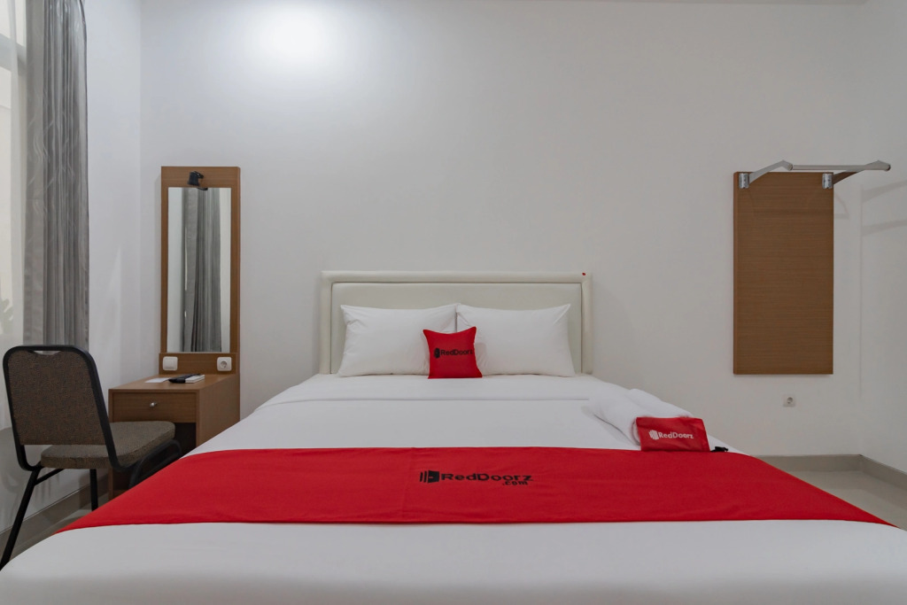 Hotel Sukahaji Street Bandung Redpartner