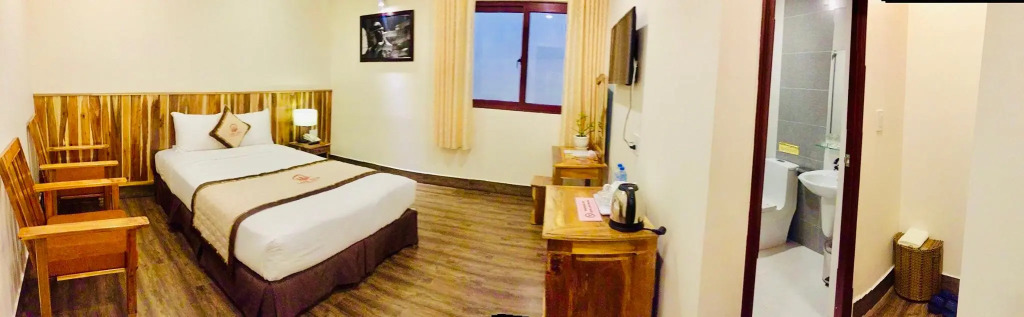 Lakeview Hotel