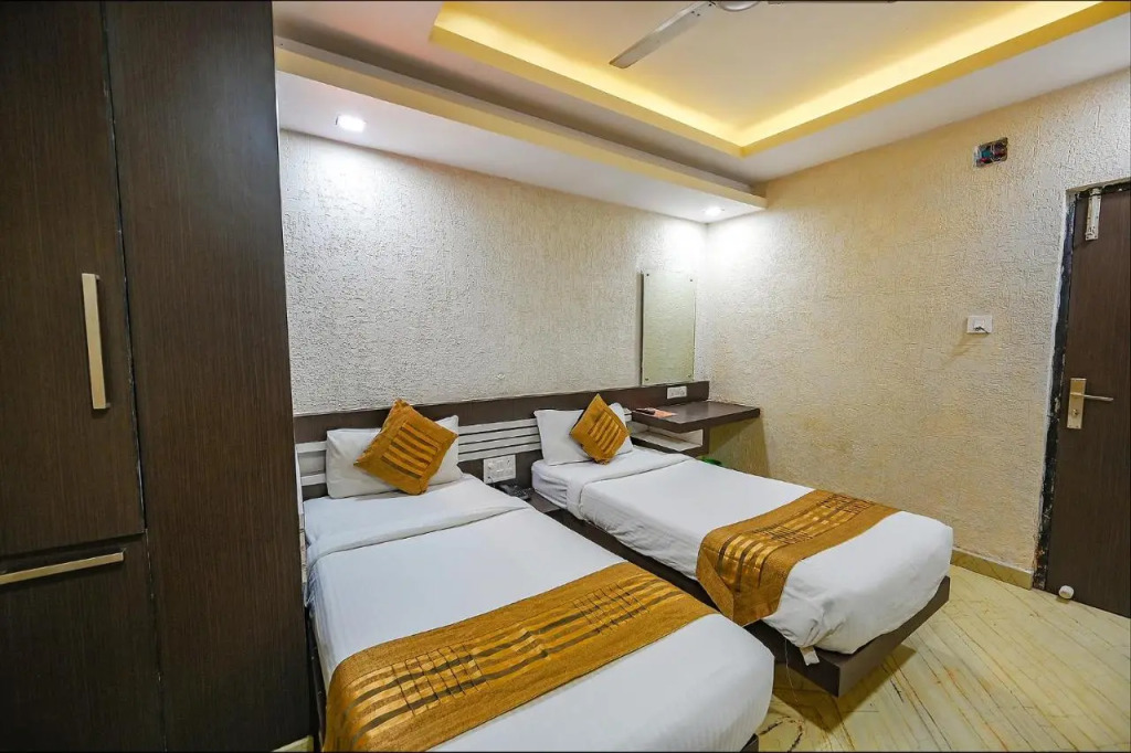Super Townhouse Ranchi Near Railway Station