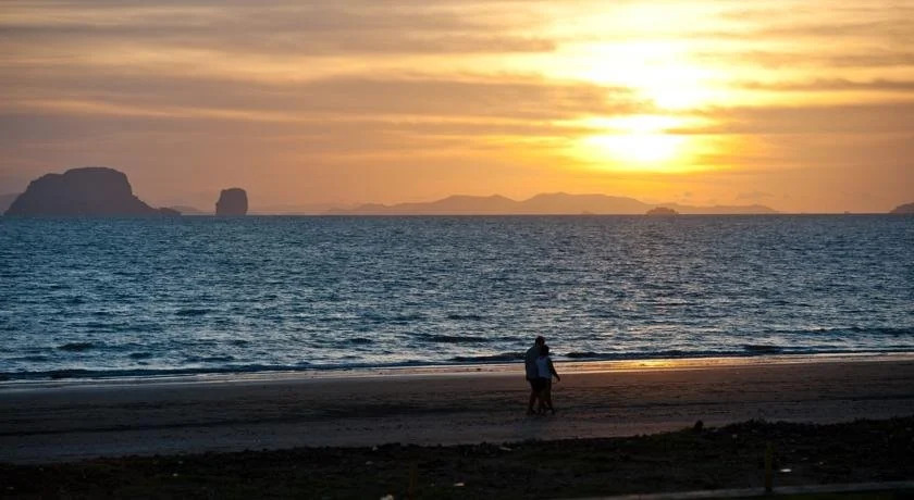 Krabi Sunset Beachfront Villa