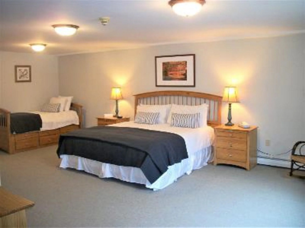 Garnet Hill Lodge