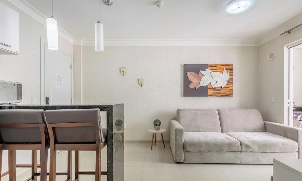 Apts in Condo w/ Pool and Gym 450m From the Beach - SBH