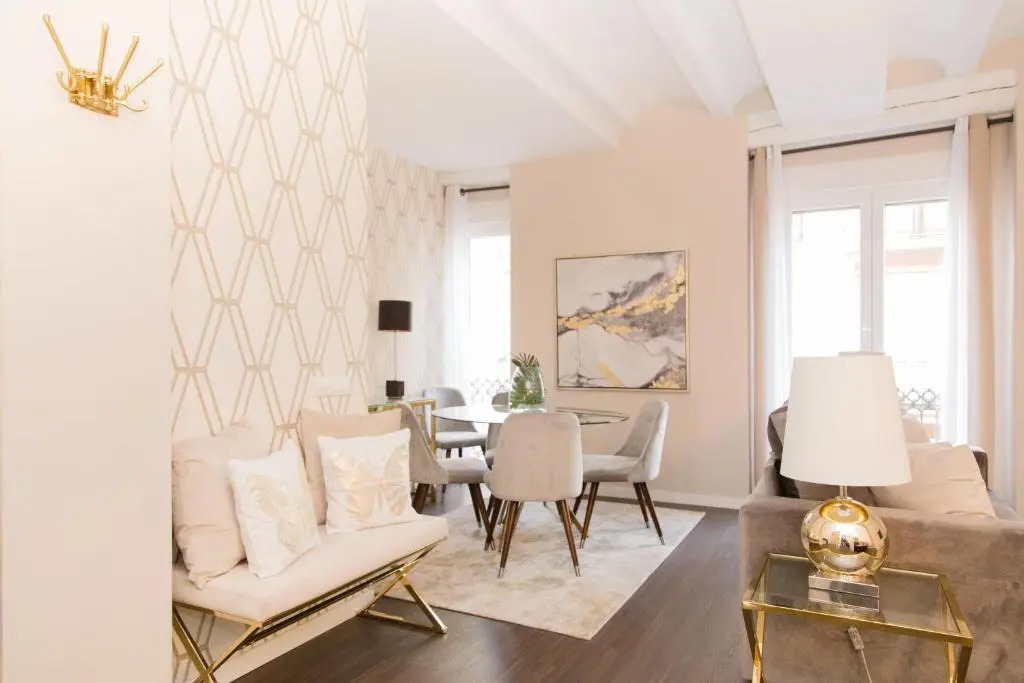 MD Julio Antonio Apartment Center