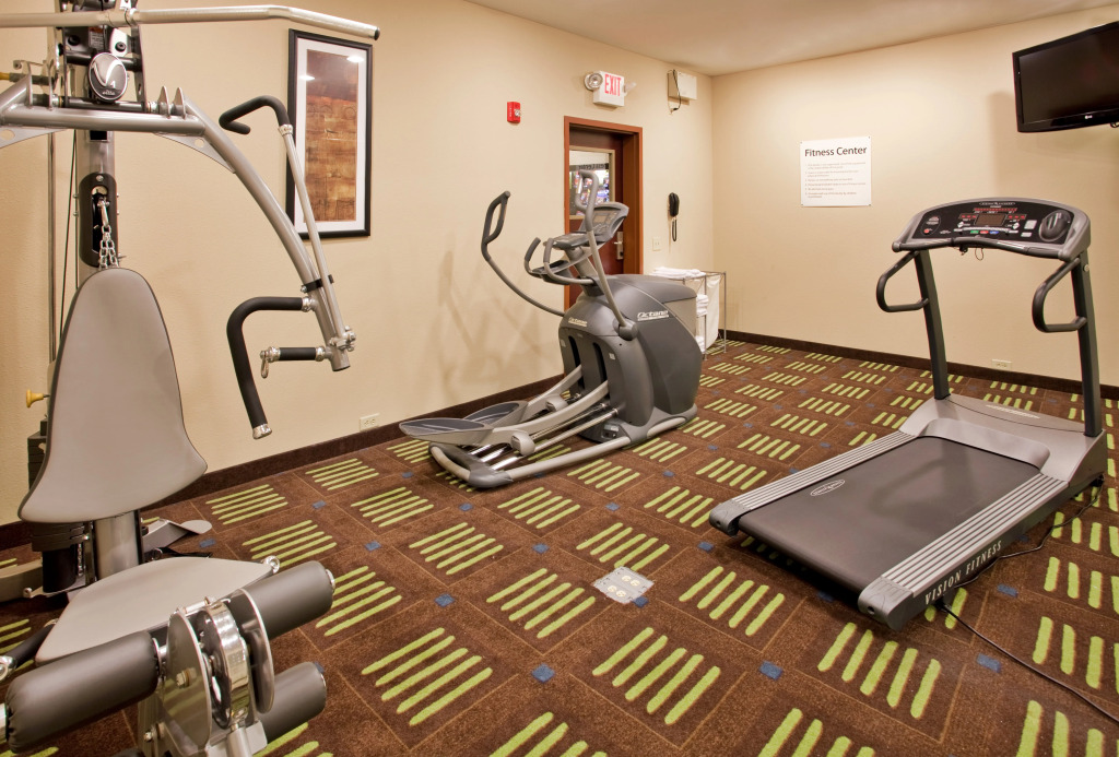 Holiday Inn Express Hotel & Suites St. Charles by IHG