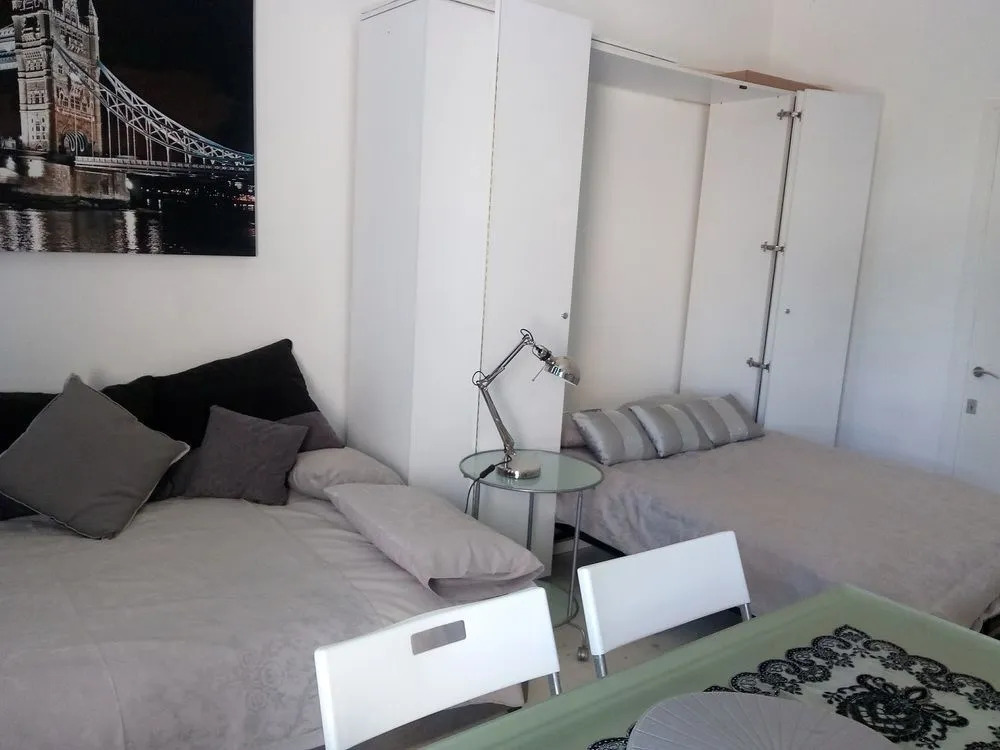 New Modern Studio on River
