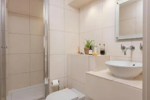 5 The Vista, Newquay