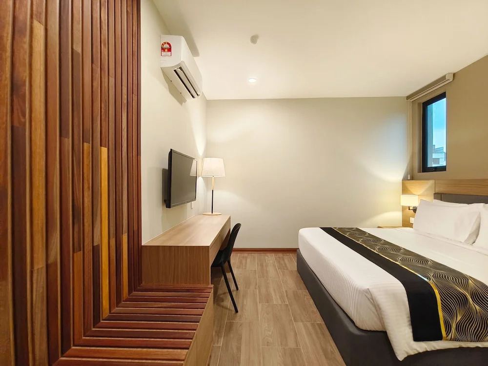 ZOOM HOTEL
