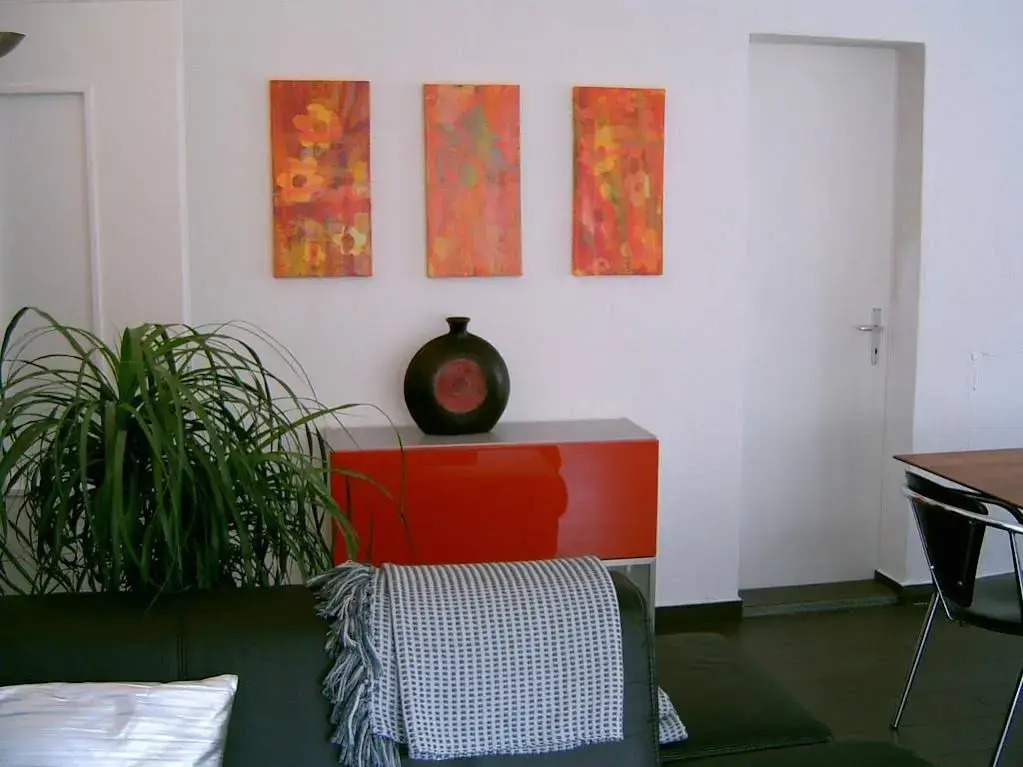 Apartments Steinbock - Mountain Views & Central Location