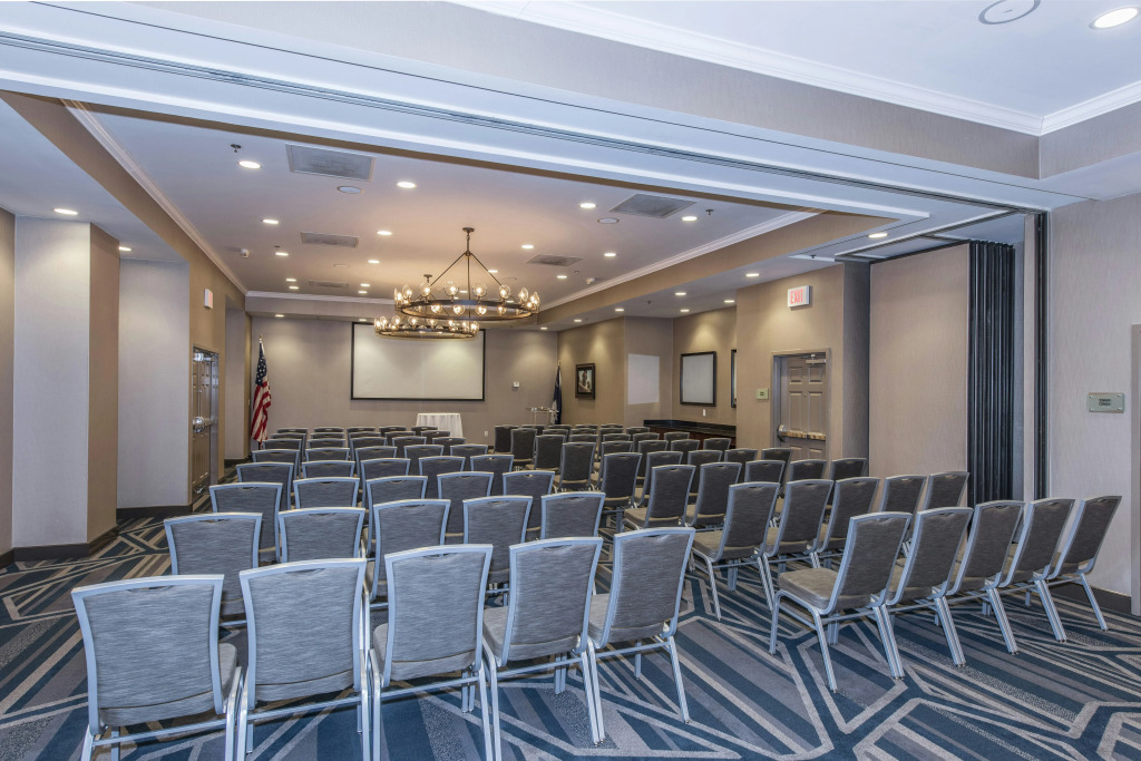 DoubleTree by Hilton North Charleston - Convention Center