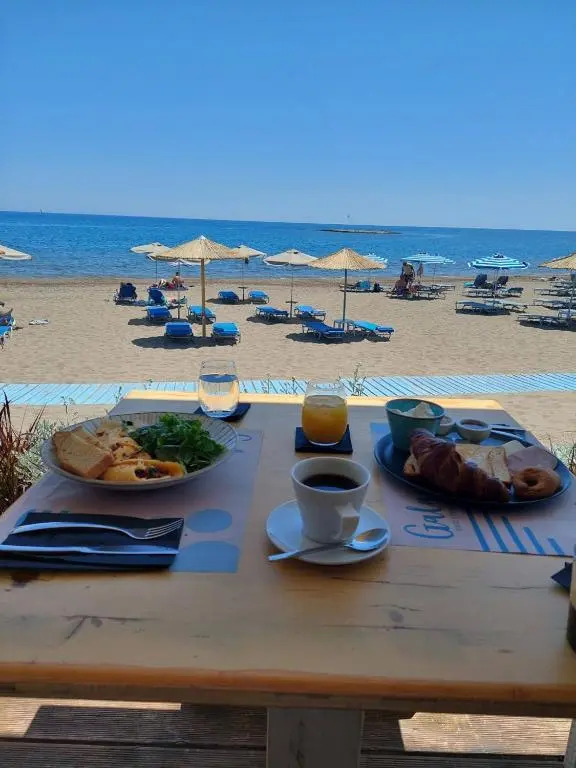 Pathos SeaSide Suites