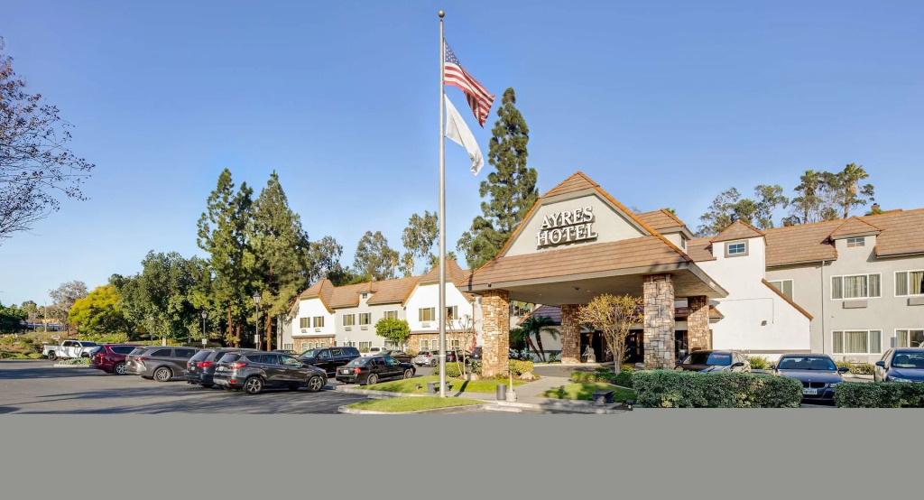 Ayres Hotel Corona - Riverside