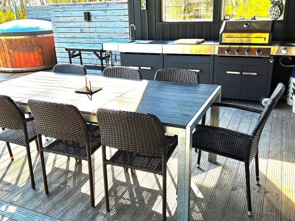 8 person holiday home in Struer-By Traum