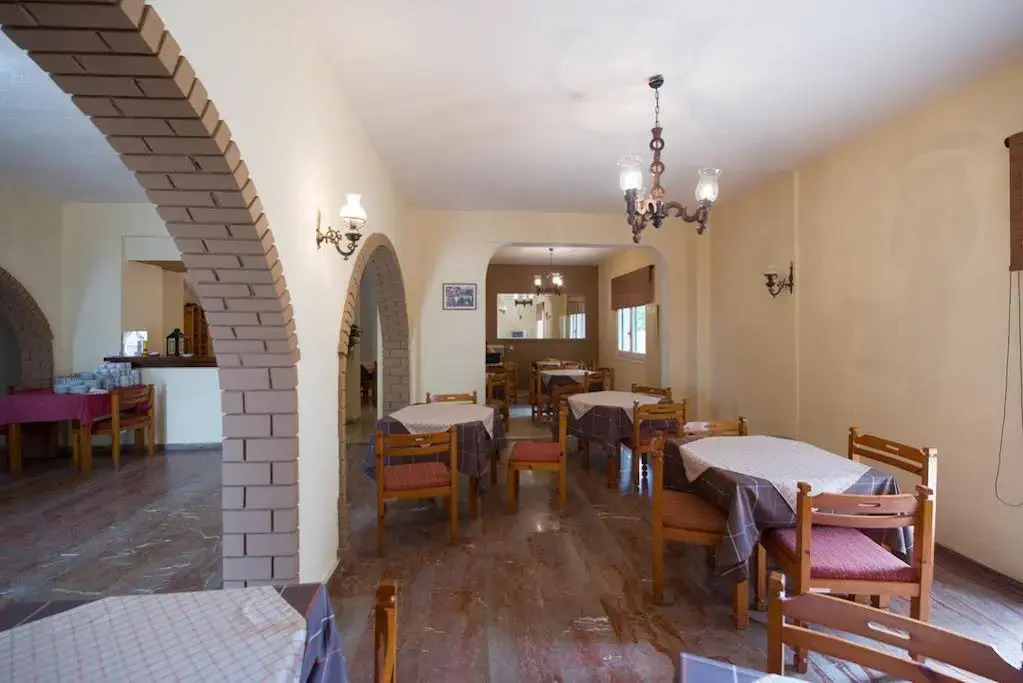 Marie Hotel